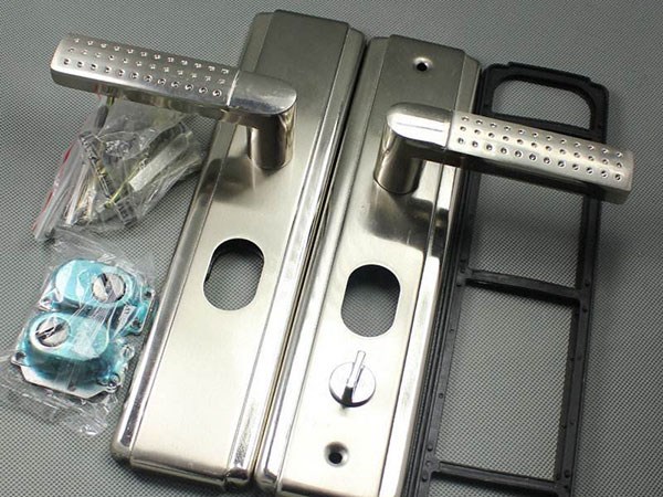 湛江安裝指紋鎖(密碼箱開鎖電話)