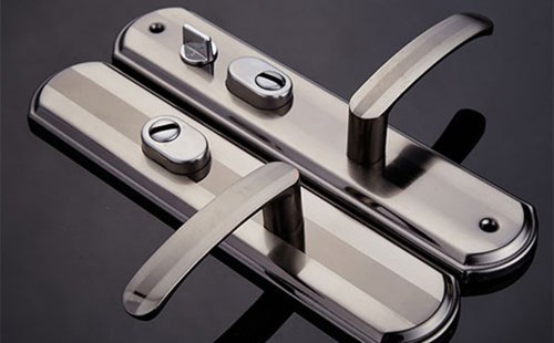 珠海汽車開鎖電話(汽車開鎖多少錢)